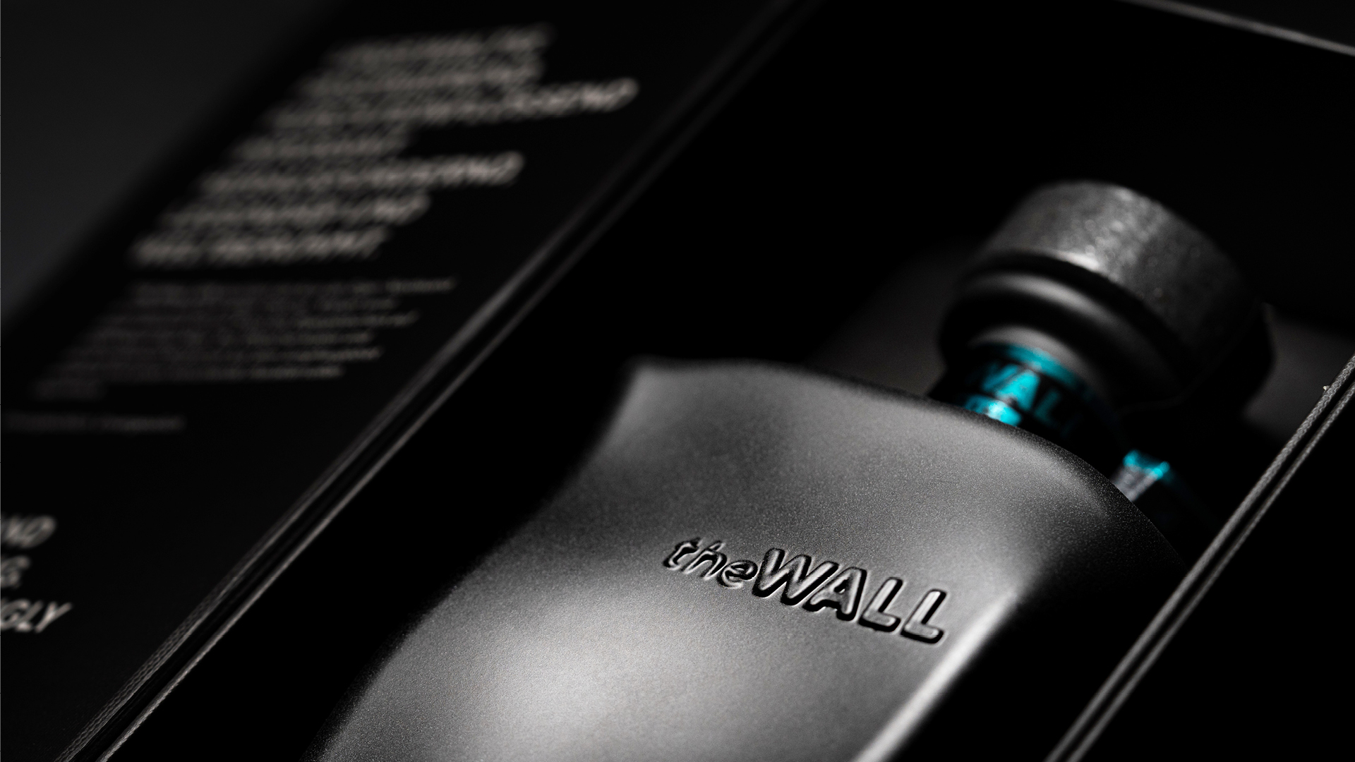 The Wall Gin im Packaging.